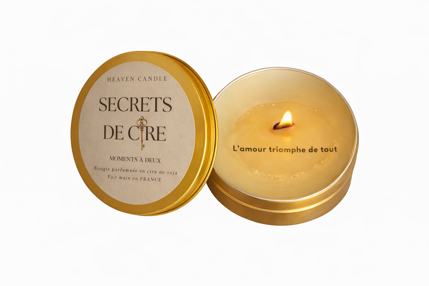 Bougie “Secrets de cire” avec message caché "L'amour triomphe de tout" + PDF exclusif : "30 moments slow life à vivre à deux"