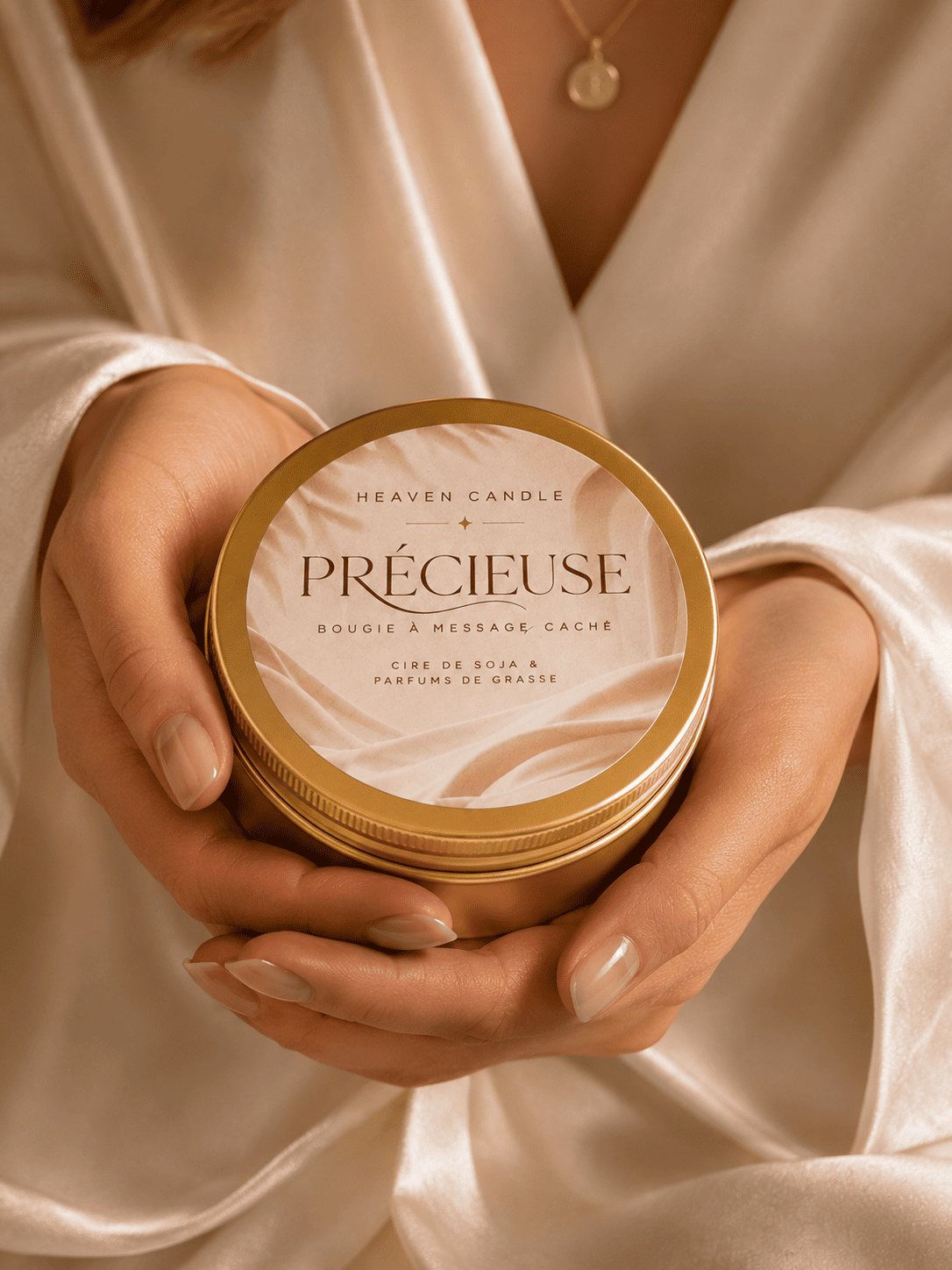 Bougie "Précieuse" avec message caché qui apparaît dans la cire